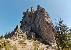 Popod dolomitové bralá