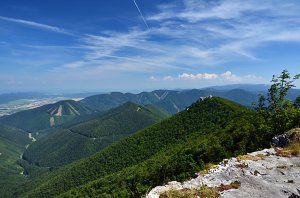 Ostrá skala (1220 m).